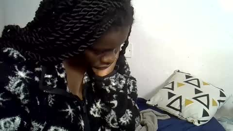 Snapshot of nasti_petite chatting on February 25, 4:14 am nasti_petite online show from February 25, 4:14 am