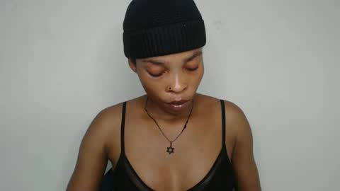 bella online show from November 11, 8:31 pm