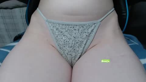 Snapshot of nastisweet chatting on May 1, 6:18 am Nastya online show from May 1, 6:18 am