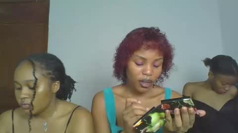 Snapshot of nasty_divah chatting on April 30, 8:20 am nasty_divah online show from April 30, 8:20 am