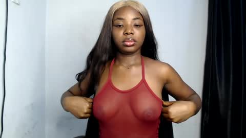 Snapshot of nasty_juicy22 chatting on July 18, 7:28 pm adie online show from July 18, 7:28 pm