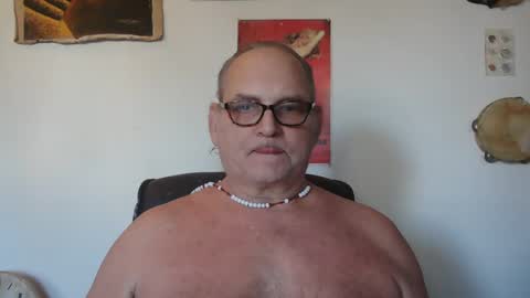 nastydaddyfatcock15 online show from September 27, 11:32 pm