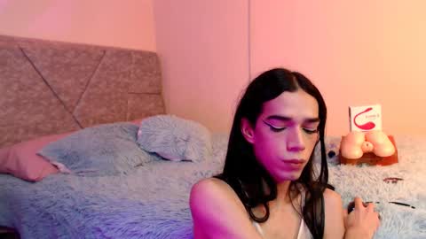 Snapshot of nastyfantasy1 chatting on December 20, 7:50 pm Desiree online show from December 20, 7:50 pm