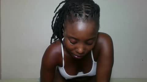 nastyivy1 online show from December 22, 7:11 pm