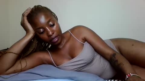 Snapshot of nastyivy1 chatting on May 19, 12:33 pm nastyivy1 online show from May 19, 12:33 pm
