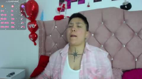 nat_evans8 online show from May 30, 4:09 am