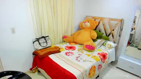 Snapshot of nata_rosse chatting on June 23, 7:34 pm Natalia online show from June 23, 7:34 pm