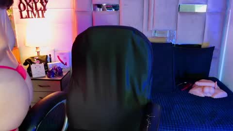 Natacha black online show from May 5, 3:09 pm