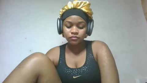 natachazz online show from April 18, 7:29 pm