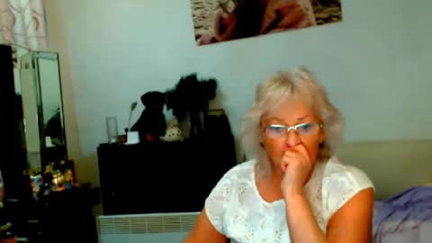 Snapshot of natali7634 chatting on December 7, 6:04 pm natali online show from December 7, 6:04 pm