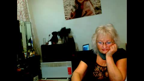 Snapshot of natali7634 chatting on December 7, 9:11 pm natali online show from December 7, 9:11 pm