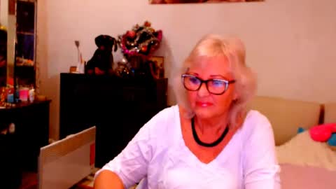 Snapshot of natali7634 chatting on December 18, 4:31 am natali online show from December 18, 4:31 am