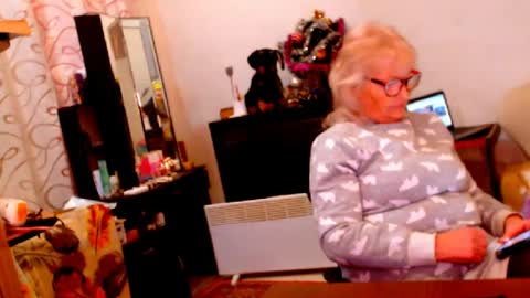 Snapshot of natali7634 chatting on December 31, 5:40 pm natali online show from December 31, 5:40 pm