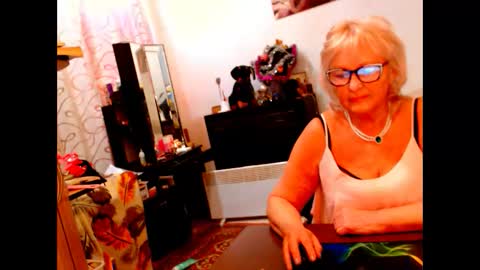 Snapshot of natali7634 chatting on January 1, 11:05 am natali online show from January 1, 11:05 am