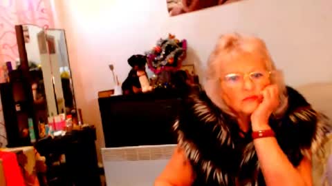 Snapshot of natali7634 chatting on January 11, 9:36 am natali online show from January 11, 9:36 am