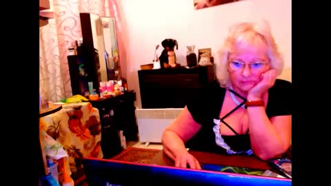 Snapshot of natali7634 chatting on February 1, 8:08 am natali online show from February 1, 8:08 am