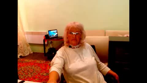 Snapshot of natali7634 chatting on October 6, 8:56 am natali online show from October 6, 8:56 am