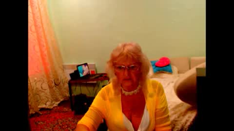 Snapshot of natali7634 chatting on October 10, 1:43 pm natali online show from October 10, 1:43 pm
