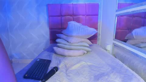 Naty  online show from January 21, 6:45 pm