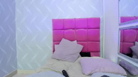 Naty  online show from January 22, 6:31 pm