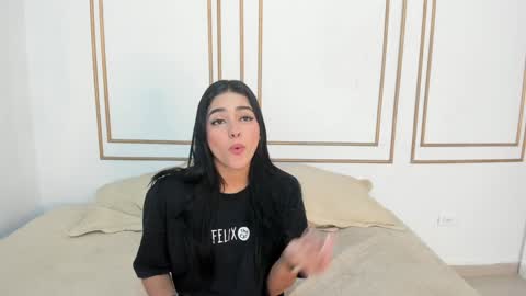 Naty  online show from January 25, 12:26 pm