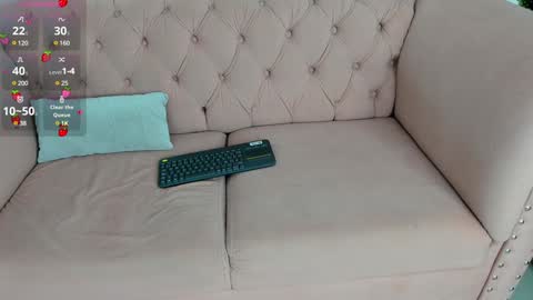 Naty  online show from January 31, 12:18 pm