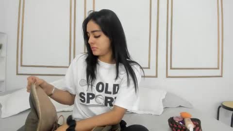 Naty  online show from February 17, 12:16 pm