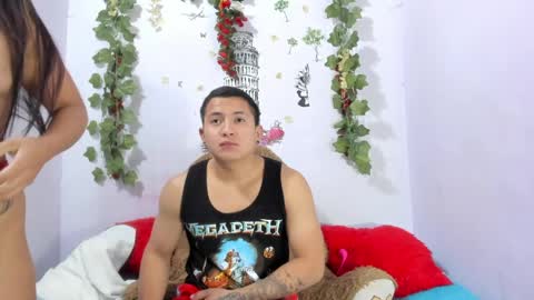 nataliaandjulliam online show from April 3, 3:15 am