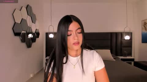 Snapshot of nataliagaret chatting on February 10, 1:53 am Nata online show from February 10, 1:53 am