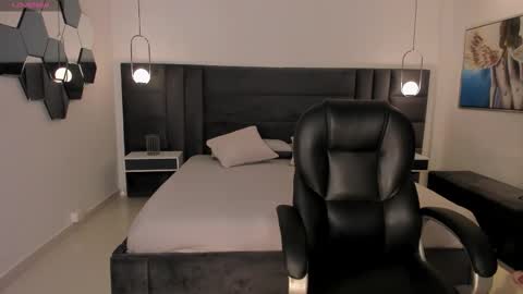 Snapshot of nataliagaret chatting on February 15, 2:19 am Nata online show from February 15, 2:19 am