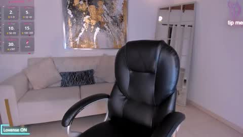 Snapshot of nataliagaret chatting on February 26, 2:21 am Nata online show from February 26, 2:21 am