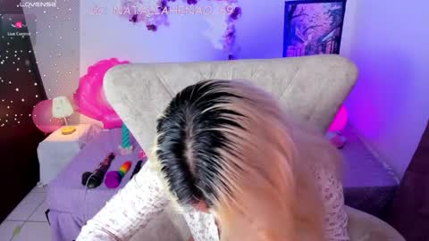 Nataliua Henao online show from April 28, 1:37 am