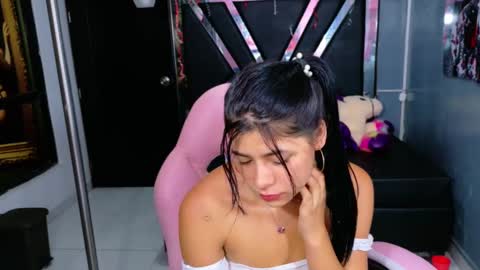 nataliatompsonx1 online show from September 28, 12:32 pm