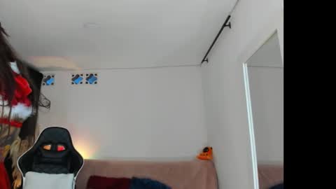 natalie1012 online show from December 19, 1:51 pm