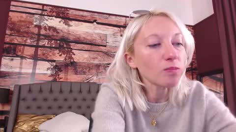 Natalie online show from October 19, 10:27 am