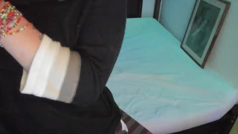 Snapshot of nataliehot2 chatting on January 15, 5:01 am nat online show from January 15, 5:01 am