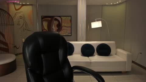 Natalie Lewis online show from February 12, 11:16 am