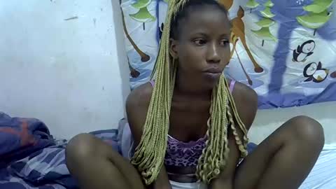 Snapshot of natalih chatting on December 3, 7:00 pm natalih online show from December 3, 7:00 pm