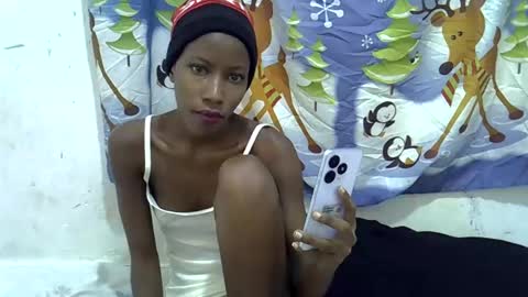 Snapshot of natalih chatting on December 18, 4:53 am natalih online show from December 18, 4:53 am
