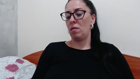 natally online show from April 17, 12:52 pm