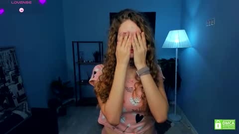 Natalie online show from November 12, 5:52 am