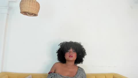 Naty online show from March 9, 4:44 pm