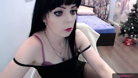 Snapshot of natalyaberd chatting on December 17, 7:15 pm natalyaberd online show from December 17, 7:15 pm