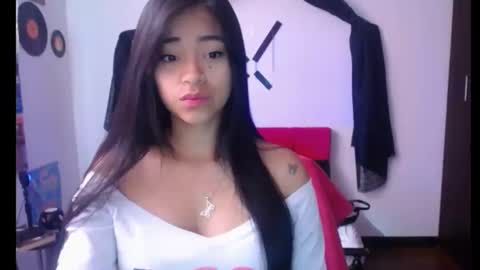 Nataly Escobar online show from January 25, 1:52 pm