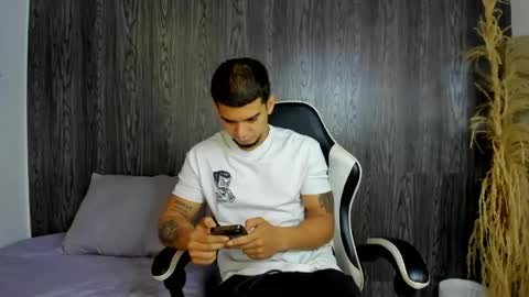 Snapshot of natan_77 chatting on May 17, 12:12 pm natan_77 online show from May 17, 12:12 pm