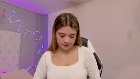 Snapshot of natasha__black chatting on March 23, 7:29 pm Natasha online show from March 23, 7:29 pm