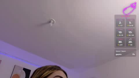 Snapshot of natasha__black chatting on May 16, 8:18 pm Natasha online show from May 16, 8:18 pm