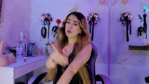 Snapshot of natasha_adams___ chatting on April 29, 10:05 pm NATASHA online show from April 29, 10:05 pm