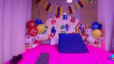 Snapshot of natasha_luna_ chatting on June 30, 7:15 pm Natasha online show from June 30, 7:15 pm