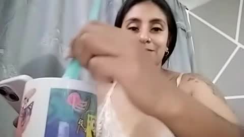 Snapshot of natasha_shine22 chatting on June 18, 2:23 am natasha_shine22 online show from June 18, 2:23 am